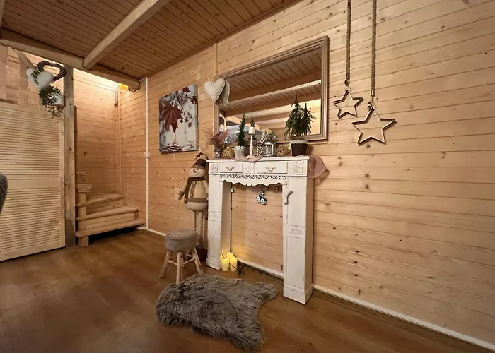 Ustronne Chatki - Ostoja Nad Potokiem בקתה