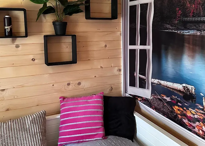 Ustronne Chatki - Ostoja Nad Potokiem בקתה אוסטראון